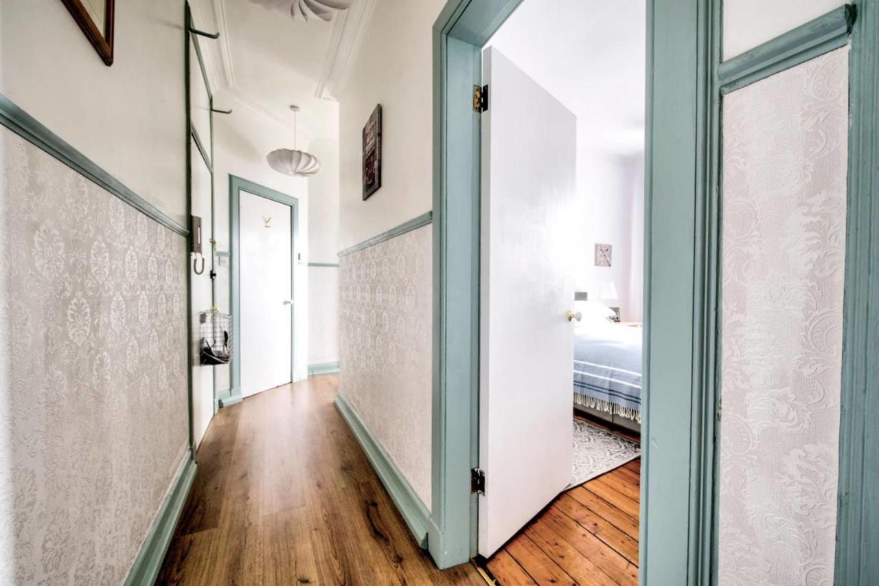 Guestready - Cosy Home 5 Minutes From Waverley! エディンバラ エクステリア 写真